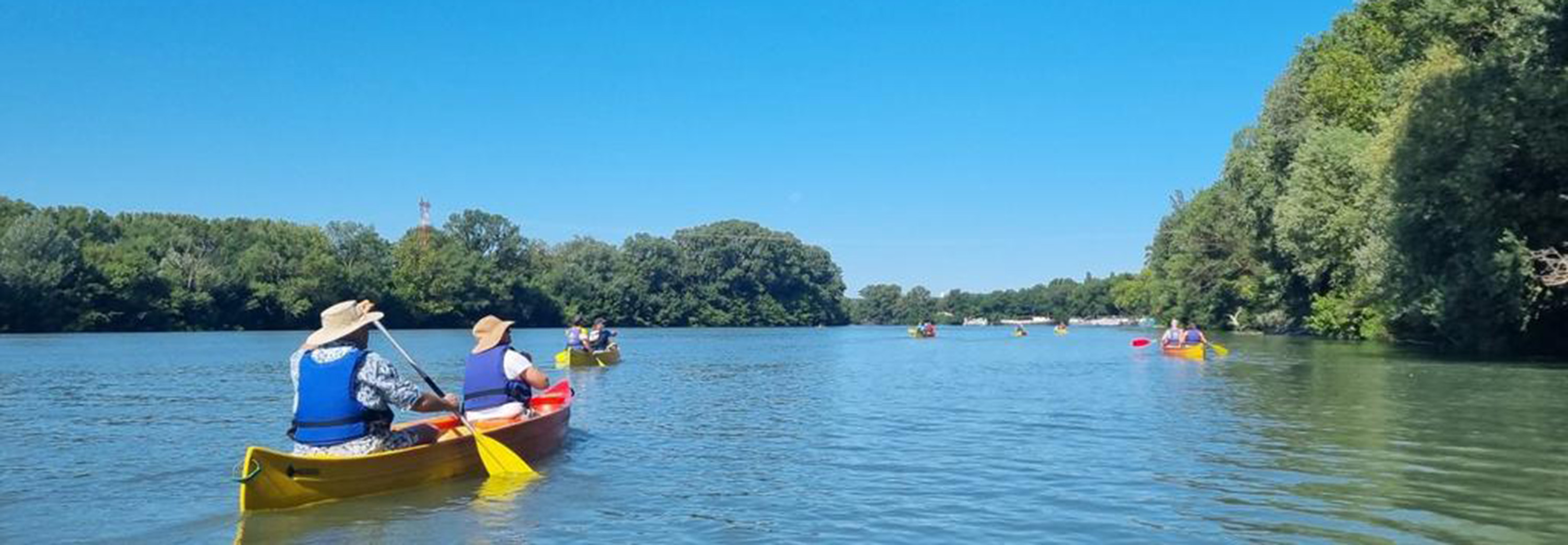 EmeraldACTIVE Canoe excursion in Avignon
